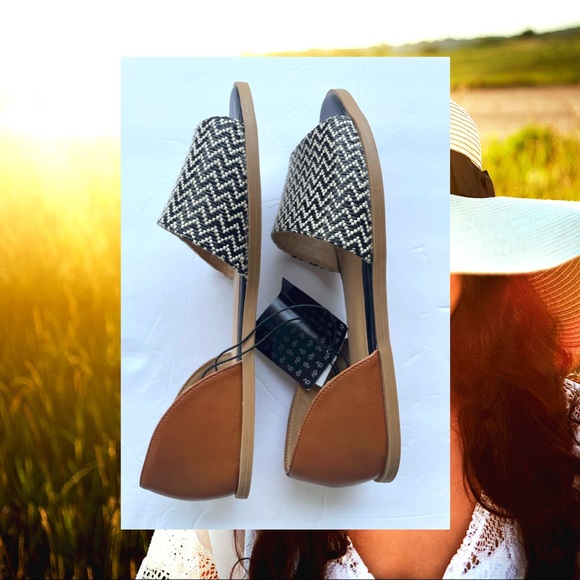 DV Udele | Women’s DV Udele Black & White Sandals | US Size 9 - Picture 2 of 5